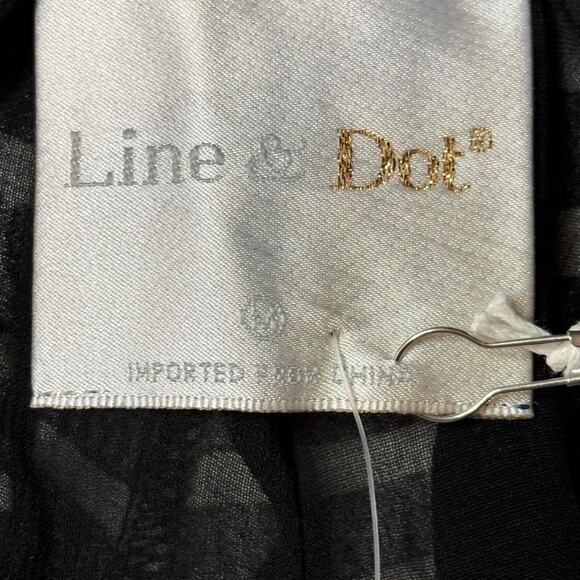 Line & Dot NWT Women's Neo Zebra Print Beaded Shorts - Size Medium - Picture 6 of 7